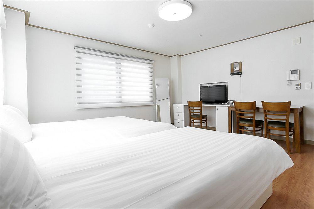 บลูมมิ่งเฮาส์เรสซิเดนซ์ Aparthotel โซล ภายนอก รูปภาพ