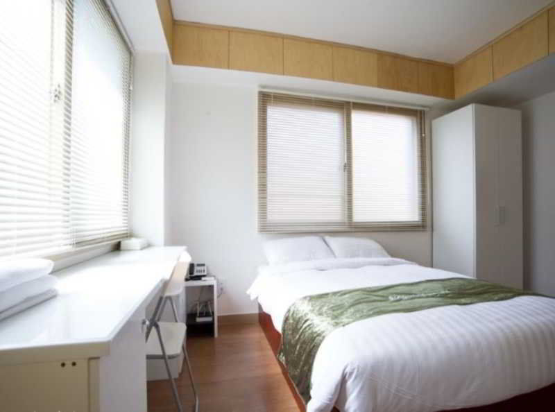 บลูมมิ่งเฮาส์เรสซิเดนซ์ Aparthotel โซล ภายนอก รูปภาพ