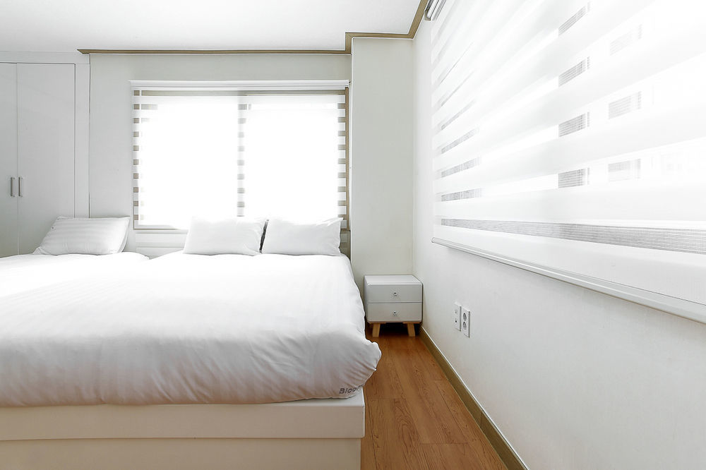 บลูมมิ่งเฮาส์เรสซิเดนซ์ Aparthotel โซล ภายนอก รูปภาพ