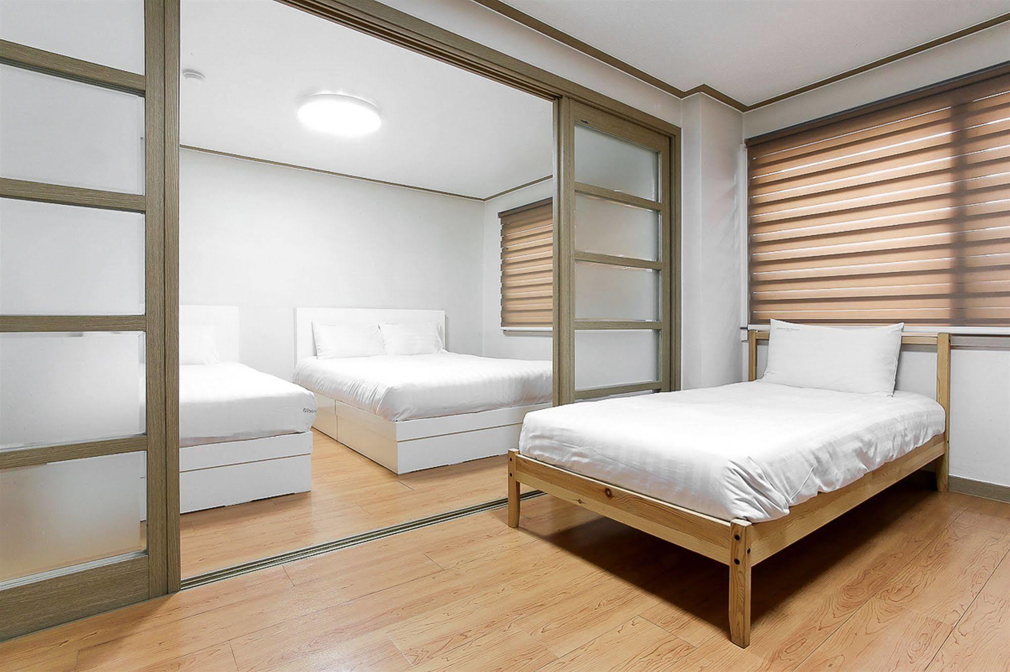 บลูมมิ่งเฮาส์เรสซิเดนซ์ Aparthotel โซล ภายนอก รูปภาพ